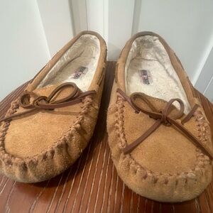 Minnetonka Tan Moccasins for Women